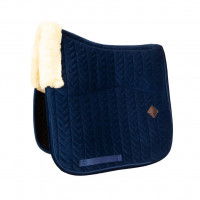 Kentucky Horsewear Saddle Pad Skin-Friendly Velvet, Dressage Saddle Pad, Artificial Lambskin Kentucky Horsewear Saddle Pad Skin-Friendly Velvet, Dressage Saddle Pad, Artificial Lambskin
